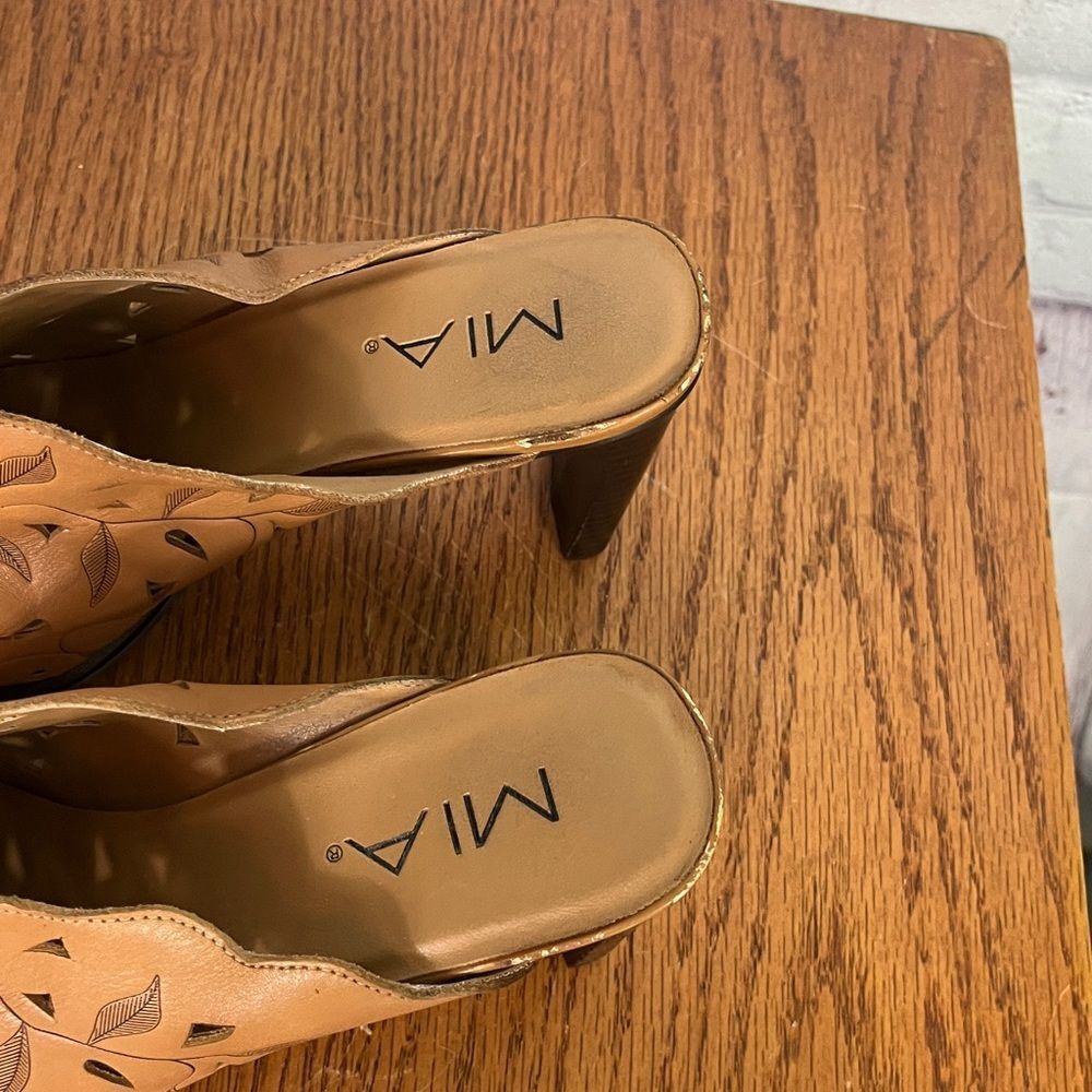 MIA - Vicki C4605 designer genuine leather mules size 10 - Picture 3 of 7